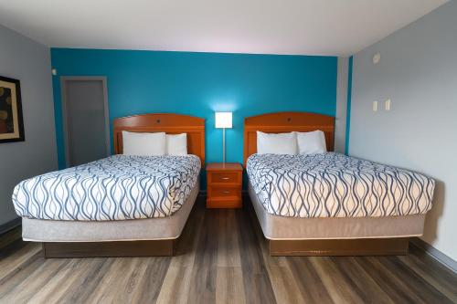 Executive Inn - image 11