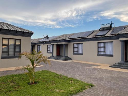 Vation Nation Guest House in Mokopanė