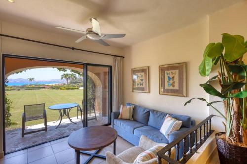 Relaxing Beachfront Condo