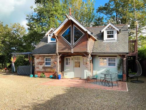 Lily Wood Cottage outside Hurlford gîte à louer Hurlford