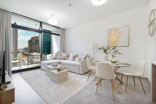 Brand-New 1BR Peninsula With Canal Views, Dubai (Foto 2)