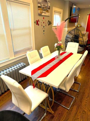 Hot Tub 4 bedrooms Pool Table in Roseland