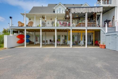Barren Breeze Bed and Breakfast in Lucas, USA