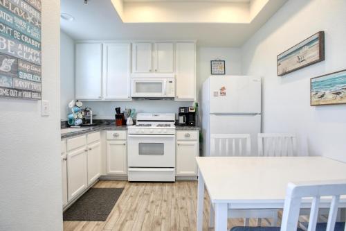 Pacific Plaza #608 - Oceano Getaway - 1BdrmUp-K-QSofa in Okeano (CA)