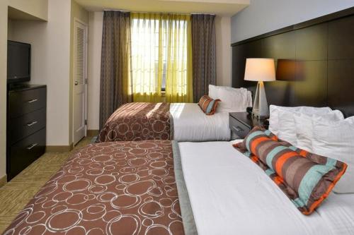 Staybridge Suites San Antonio - Stone Oak – photo 3