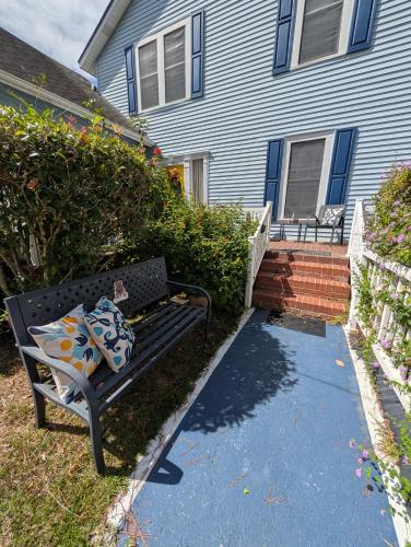 Cozy, Cute, Private Ozark Suite 5 Mins to Hospital in Ozark (AL)