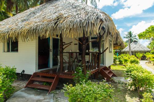 Raira Lagon in Rangiroa