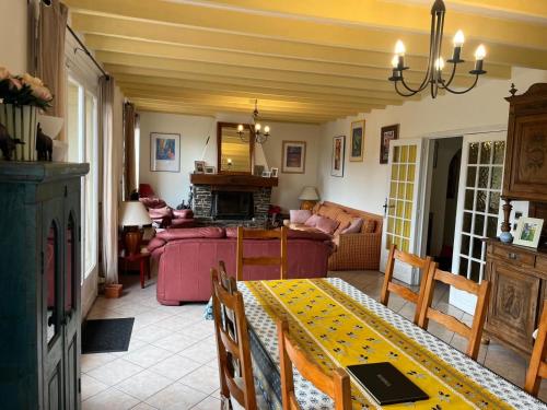 Fantastic Four Bed Family Home in Fontiers-Cabardes
