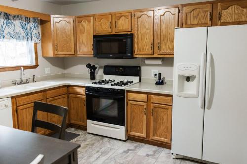 Gig's Loft in Brookville, PA by Tranquility Retreats in 布魯克維爾