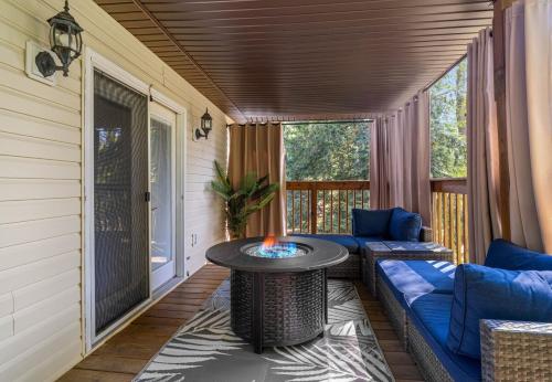 Gig's Loft in Brookville, PA by Tranquility Retreats in 布魯克維爾