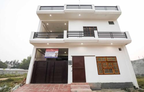 Entrance, SPOT ON 76421 Kuldeep Inn in Semra