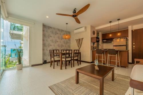 Oceanfront condominium with direct access to the beach. - image 4