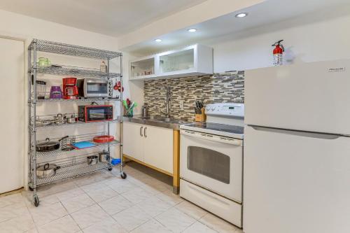 Easy NYC Commute: Getaway Near MetLife Stadium! in Guttenberg (NJ)