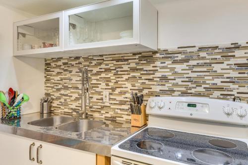 Easy NYC Commute: Getaway Near MetLife Stadium! in Guttenberg (NJ)