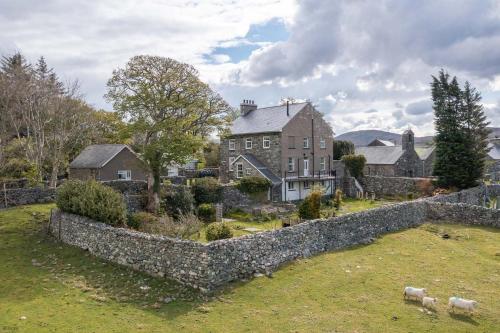 Viesnīcas āriene, Rheithordy in Trawsfynydd