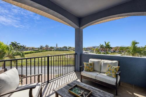 Létesítmények, 106 Mediterranean Way in Indian Harbour Beach