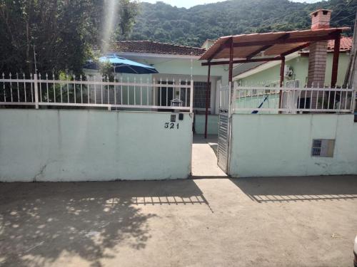 Casa bem localizada near Bom Gosto