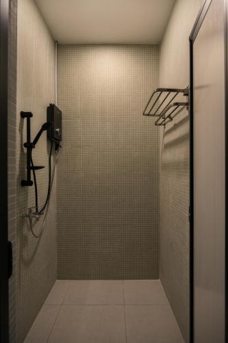 BEAT 1932 Hostel at Chinatown Room Type - Family Room with Shared Bathroom