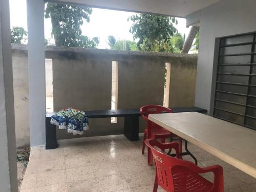 Casita Azul del mar, sencilla con fresca brisa in Chuburná