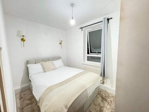 River view Modern 2-Bed near Canary Wharf O2