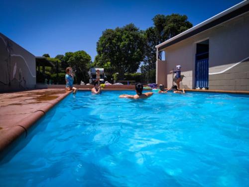 Swimming pool, New Plymouth TOP 10 Holiday Park in Fitzroy