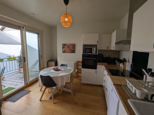 Appartement lumineux au cœur de Montargis avec vue sur le canal - FR-1-590-585 in 蒙達爾紀