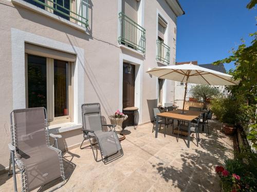 Appartement lumineux au cœur de Montargis avec vue sur le canal - FR-1-590-585 in 蒙達爾紀