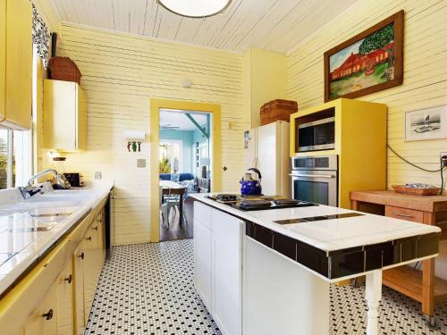 Benton Cottage - image 6