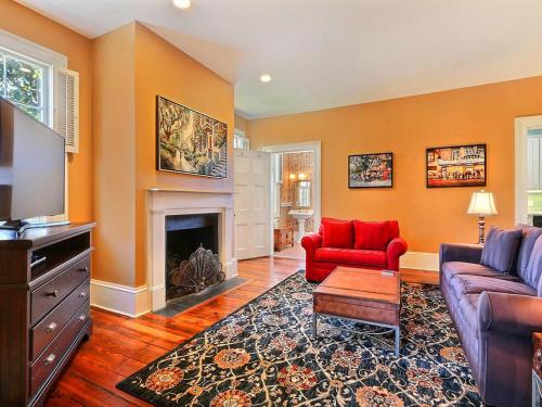 Bird Baldwin Forsyth Suite - image 11