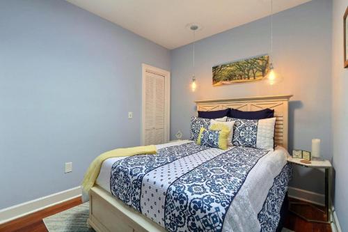 Historic Townhouse on Tattnall - image 10