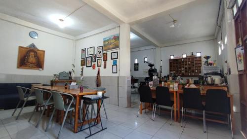 Pintu Biru Hostel in Wamena