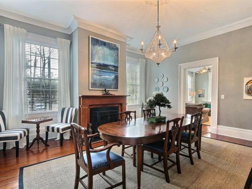 Mint Julep Estate - image 10