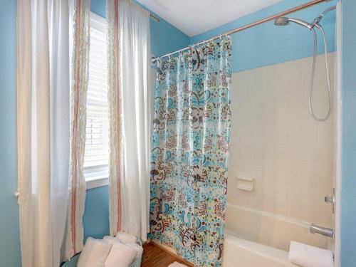 Heated Pool Access Flex Cancelation Wonderful Tybee Beach House - image 12