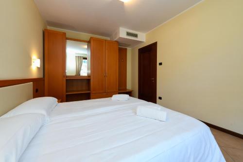 Hotel Bellavista Room Type - Family Room with Mountain View