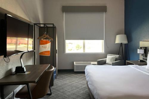 Comfort Inn & Suites Calhoun South - image 6