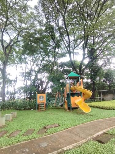 Vila Princess Sentul 7 bedroom Private pool, Billiard, Tenis meja near Mount Pancar Hot Spring