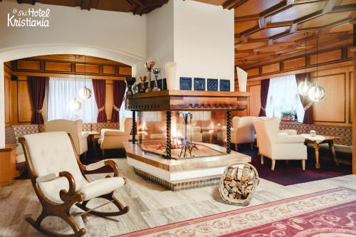 Kristiania Small Dolomites Hotel - image 3