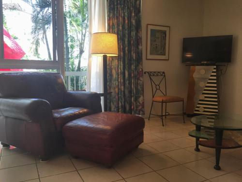 Manhattan Tower Apartment Hotel – Fort Lauderdale, FL