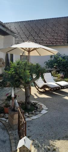 Wohnen & Schlafen im Cottage in Kalsdorf Bei Graz