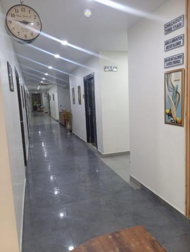 Vestabils, Hotel Green Plaza in Murtala