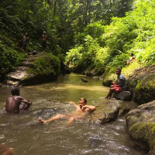 Banheiro, PNGFE Nagu Home-stay & Tours in Kokopo