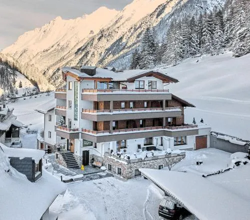 Hotel Garni Schönblick in Sölden, Österreich