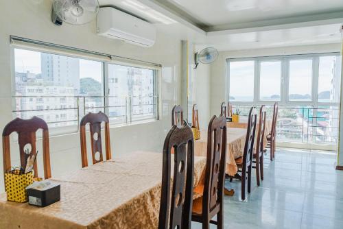 Sea Dragon Hotel Cat Ba & Aparment - 레스토랑