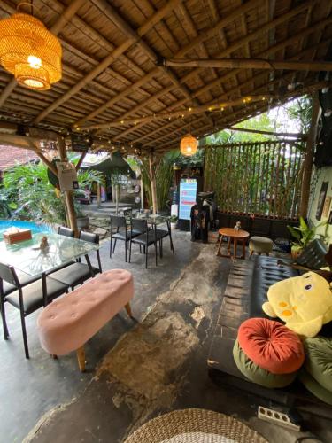 Losmanos Hostel 3