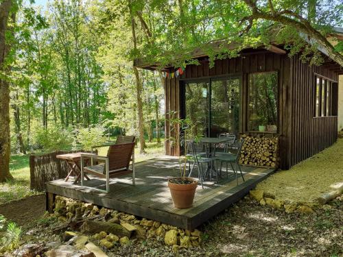 Le gîte de la cabane de l'oiseau gîte à louer Bourzat