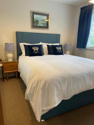 Vicarage Court detached bungalow in Oswestry