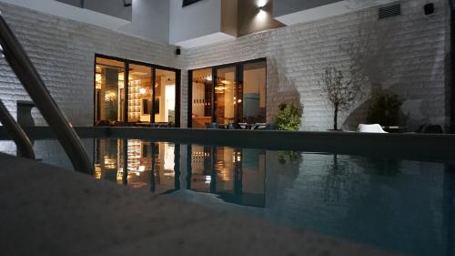 POOL RESORT Vila Lena - KING SIZE Apartman 12, Vrdnik