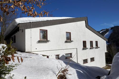  Semmering Villa Sonnenschein, Unterkunft in Semmering