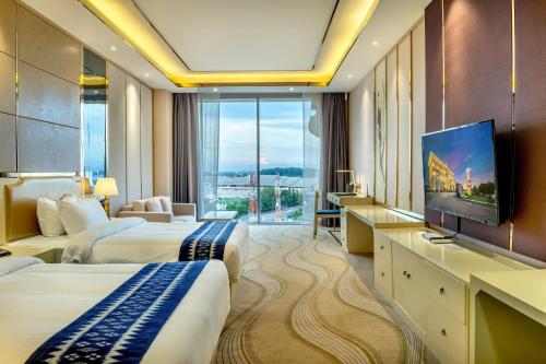 room detail thumbnail 1