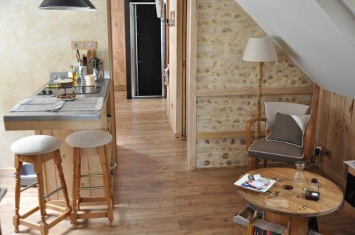 บริการและสิ่งอำนวยความสะดวก, L'herbe des nuits... in ออเดียร์น